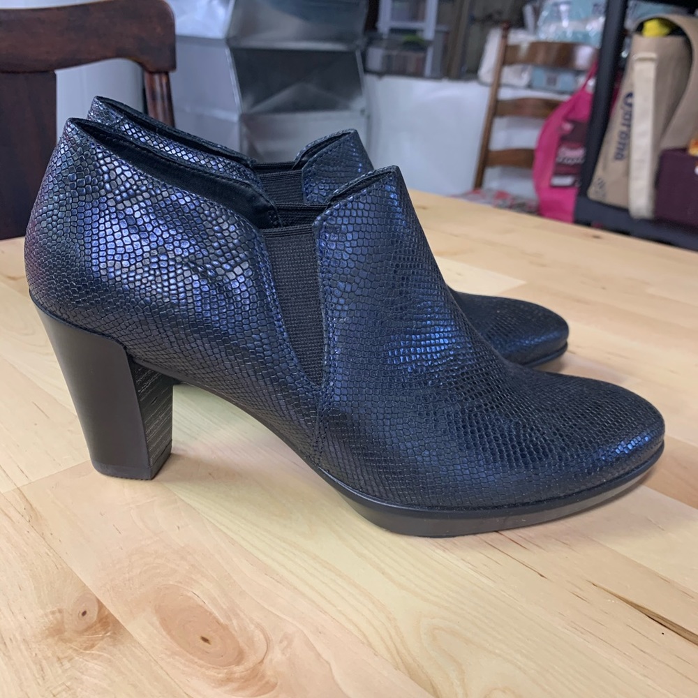 Ecco Booties Size 6.5